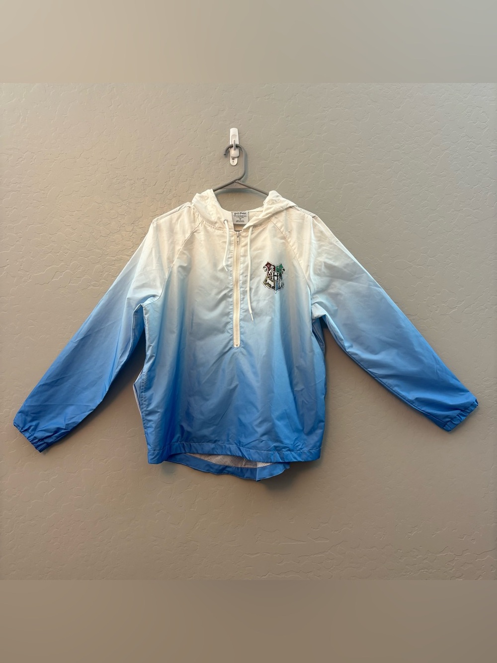 Harry potter blue and white ombre hogwarts hooded windbreaker jacket small